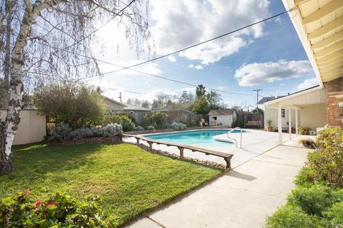 925 W B St, Dixon, CA 95620 photo 31