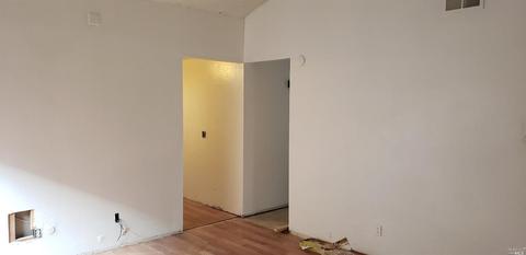 205 Bw Williams Dr, Vallejo, CA 94589 photo 4