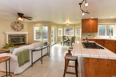 544 Pistachio Pl, Windsor, CA 95492 photo 11