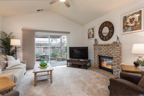 856 Patti Page Ct, Windsor, CA 95492 photo 7