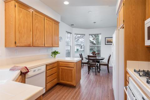 856 Patti Page Ct, Windsor, CA 95492 photo 12