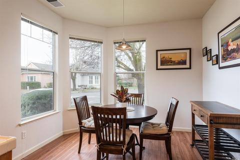 856 Patti Page Ct, Windsor, CA 95492 photo 13