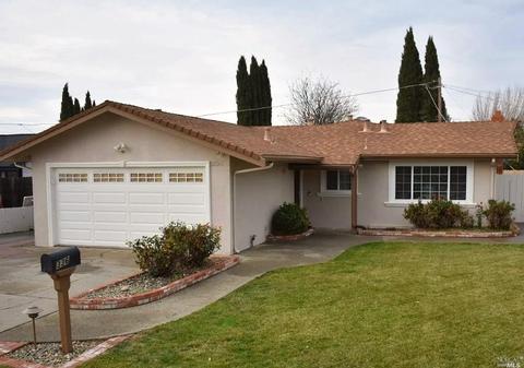 336 W H St, Dixon, CA 95620 photo 2