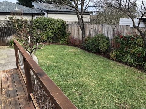 129 Powell Ave, Healdsburg, CA 95448 photo 17