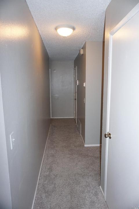 135 Rutgers Ct, Vallejo, CA 94589 photo 7