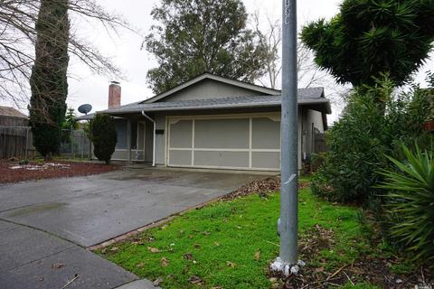 135 Rutgers Ct, Vallejo, CA 94589 photo 2
