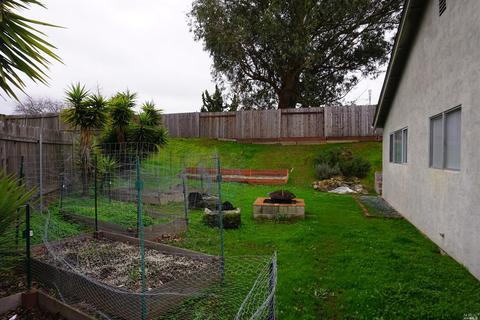 135 Rutgers Ct, Vallejo, CA 94589 photo 20