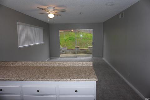 135 Rutgers Ct, Vallejo, CA 94589 photo 6