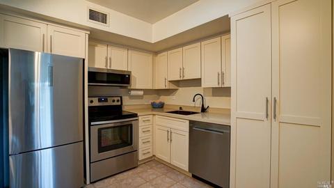 2 Ash Ave #4, Kentfield, CA 94904 photo 5
