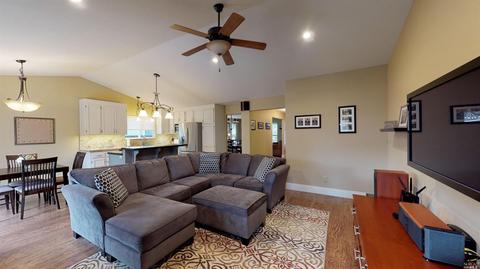 9860 Marcella Ln, Windsor, CA 95492 photo 16