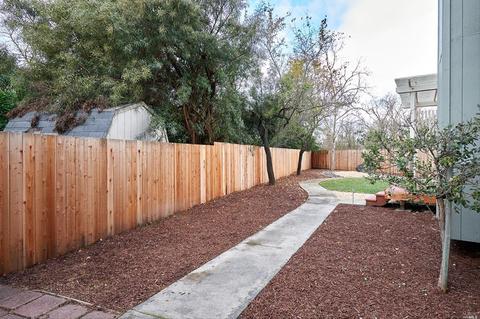 7819 Sparrow Ct, Windsor, CA 95492 photo 22