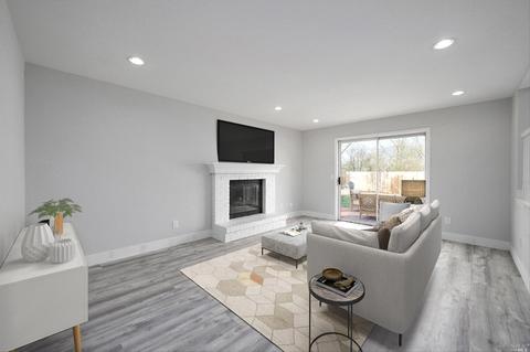 7819 Sparrow Ct, Windsor, CA 95492 photo 9