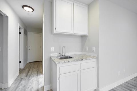 7819 Sparrow Ct, Windsor, CA 95492 photo 10