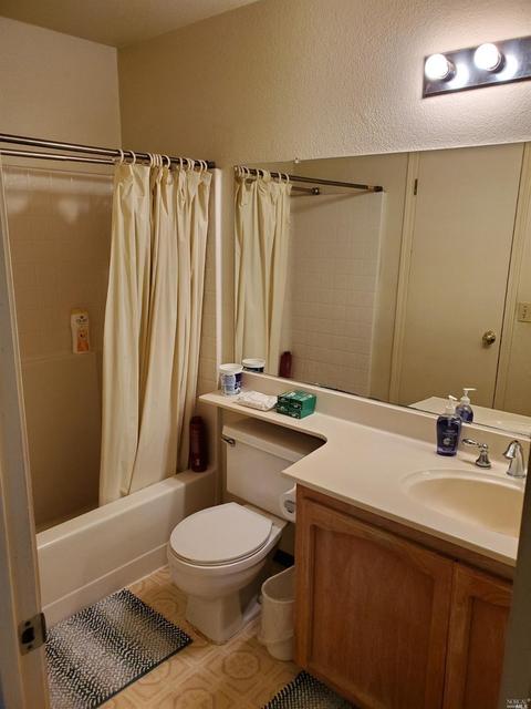 986 Denton Ct, Fairfield, CA 94533 photo 4