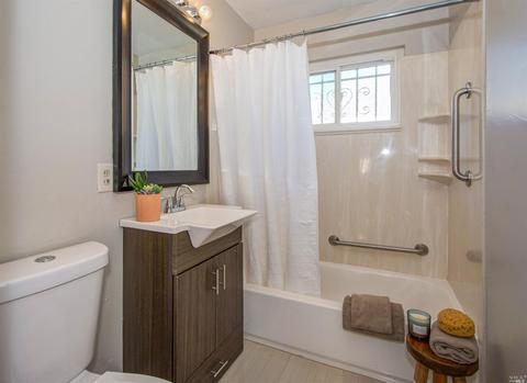 226 Lofas Pl, Vallejo, CA 94589 photo 4