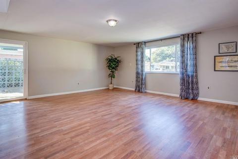 226 Lofas Pl, Vallejo, CA 94589 photo 3