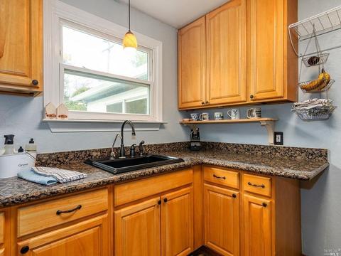 531 Russell St, Vallejo, CA 94591 photo 5