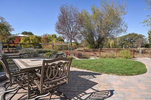 127 Vineyard Cir, Sonoma, CA 95476 photo 16
