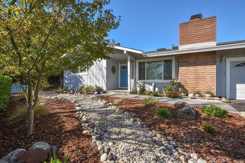 127 Vineyard Cir, Sonoma, CA 95476 photo 1