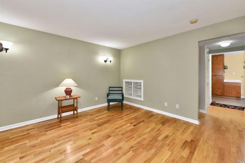 2833 Bowen St, Graton, CA 95444 photo 3