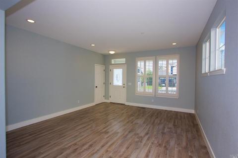 8076 Leno Dr, Windsor, CA 95492 photo 5