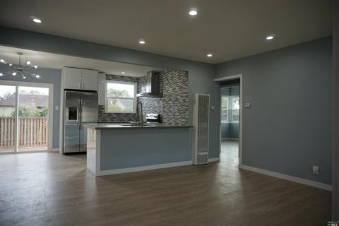 109 Ross St, Vallejo, CA 94591 photo 2