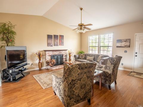 278 Samantha Way, Windsor, CA 95492 photo 5
