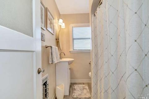 621 Central Ave, Vallejo, CA 94590 photo 17
