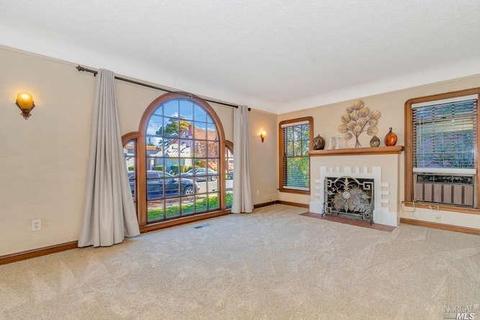 621 Central Ave, Vallejo, CA 94590 photo 4