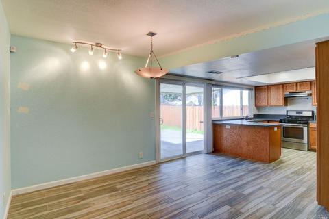 1161 Meadowlark Dr, Fairfield, CA 94533 photo 11