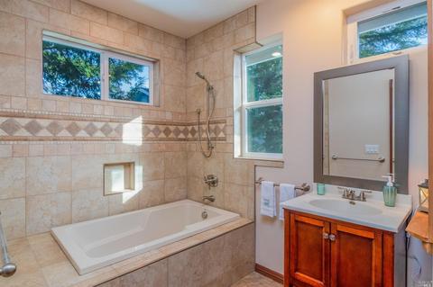 157 E Oak St, Willits, CA 95490 photo 19