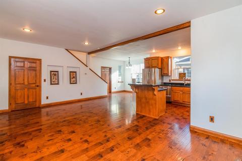 157 E Oak St, Willits, CA 95490 photo 5