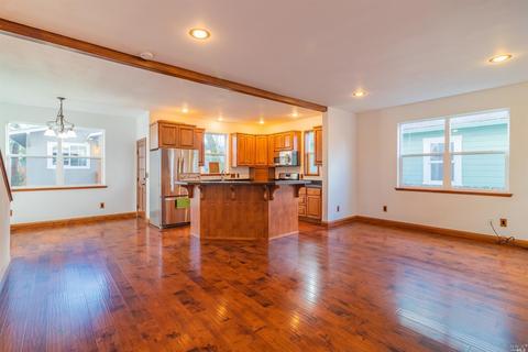 157 E Oak St, Willits, CA 95490 photo 4