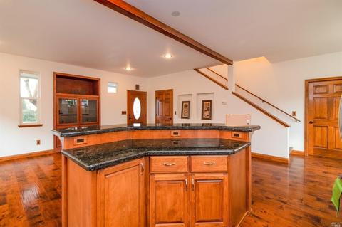 157 E Oak St, Willits, CA 95490 photo 8