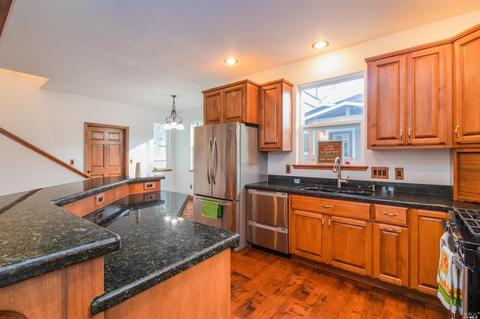 157 E Oak St, Willits, CA 95490 photo 6
