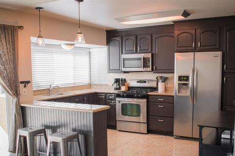 1395 Hemingway Ct, Dixon, CA 95620 photo 1