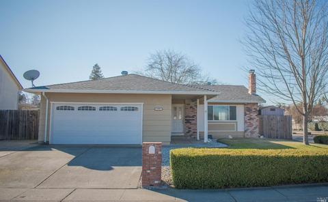 1395 Hemingway Ct, Dixon, CA 95620 photo 3