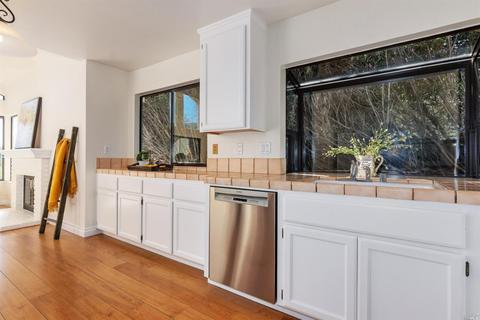 411 Newcastle Ct, Vallejo, CA 94591 photo 14