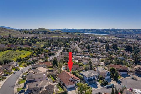 411 Newcastle Ct, Vallejo, CA 94591 photo 3