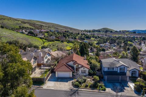 411 Newcastle Ct, Vallejo, CA 94591 photo 2