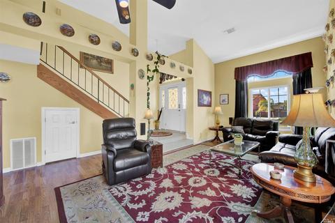 2758 Peppertree Dr, Fairfield, CA 94533 photo 9