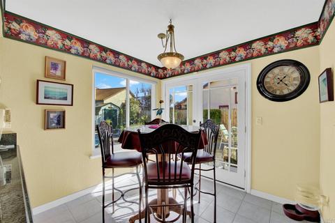 2758 Peppertree Dr, Fairfield, CA 94533 photo 21
