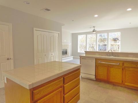1045 Mcclelland Dr, Windsor, CA 95492 photo 3