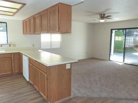 1046 Poplar Ave, Willits, CA 95490 photo 8