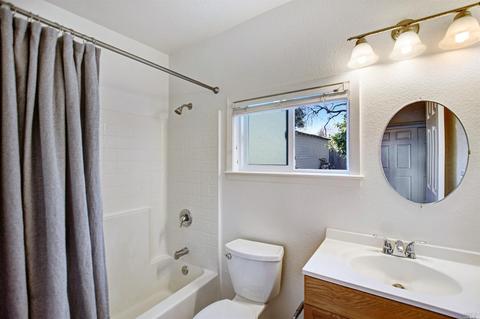 633 Maple Ave, Santa Rosa, CA 95404 photo 17