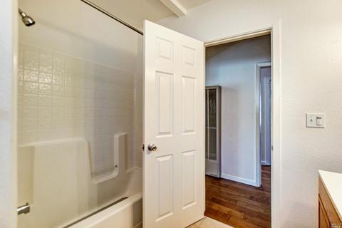 633 Maple Ave, Santa Rosa, CA 95404 photo 16