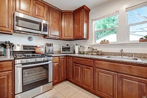 633 Maple Ave, Santa Rosa, CA 95404 photo 7