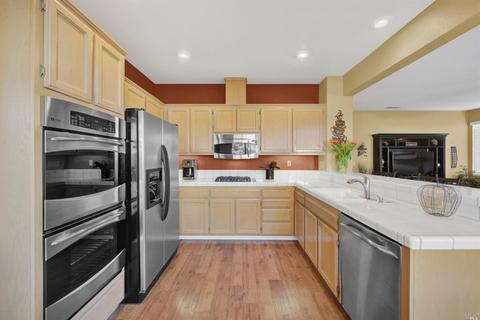 2842 Conifer Dr, Fairfield, CA 94533 photo 10