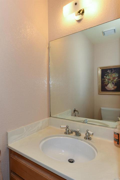 18 Billington Ln, Windsor, CA 95492 photo 32