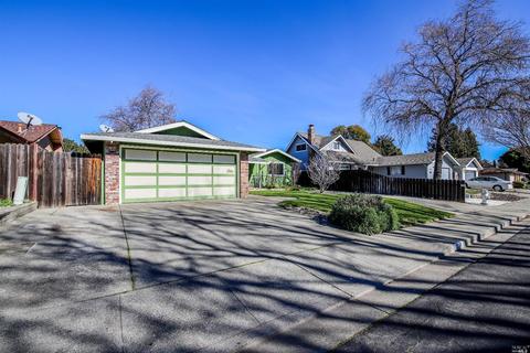 231 Cascade Dr, Vacaville, CA 95687 photo 3